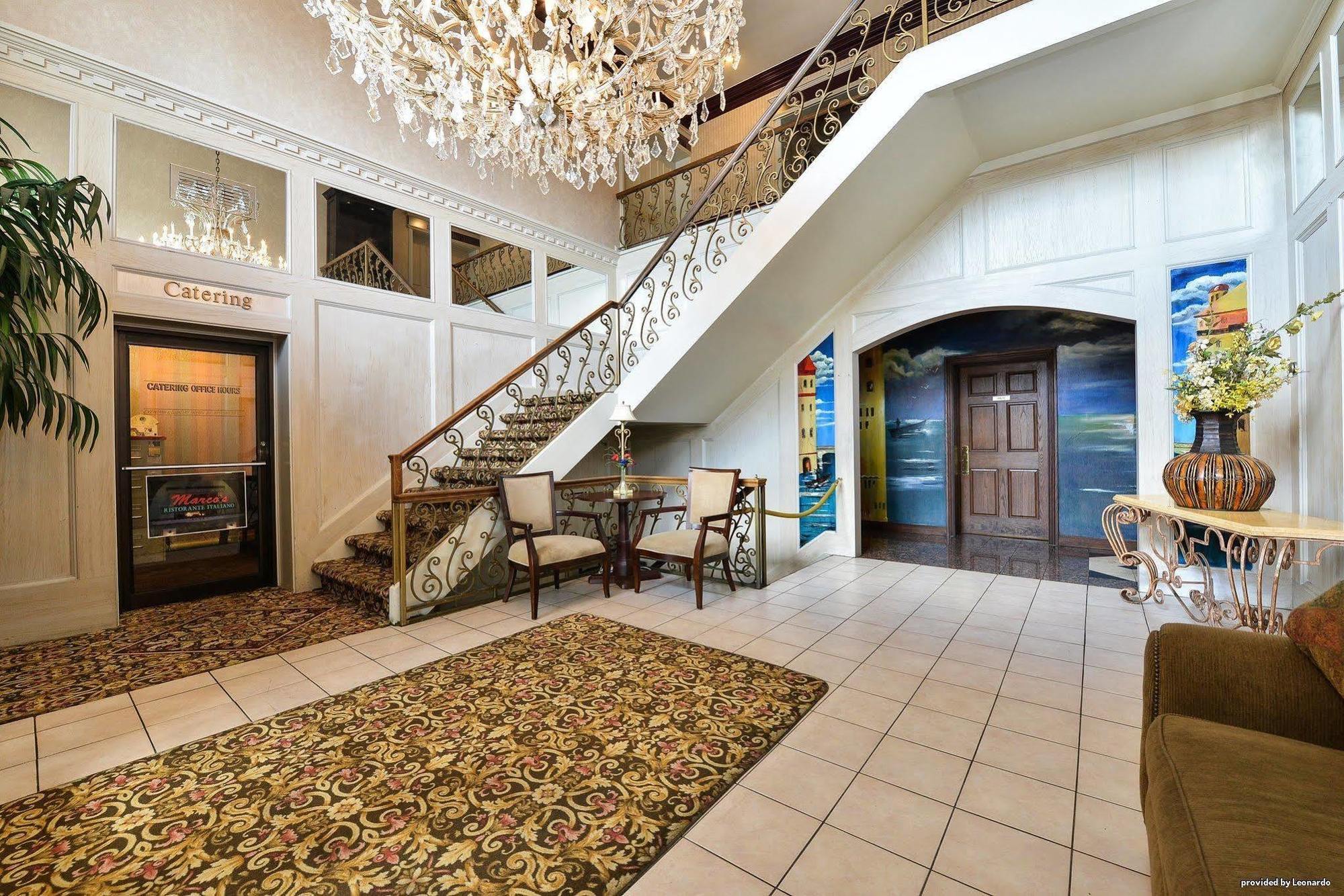 Days Inn & Suites By Wyndham Roseville/Detroit Area Zewnętrze zdjęcie